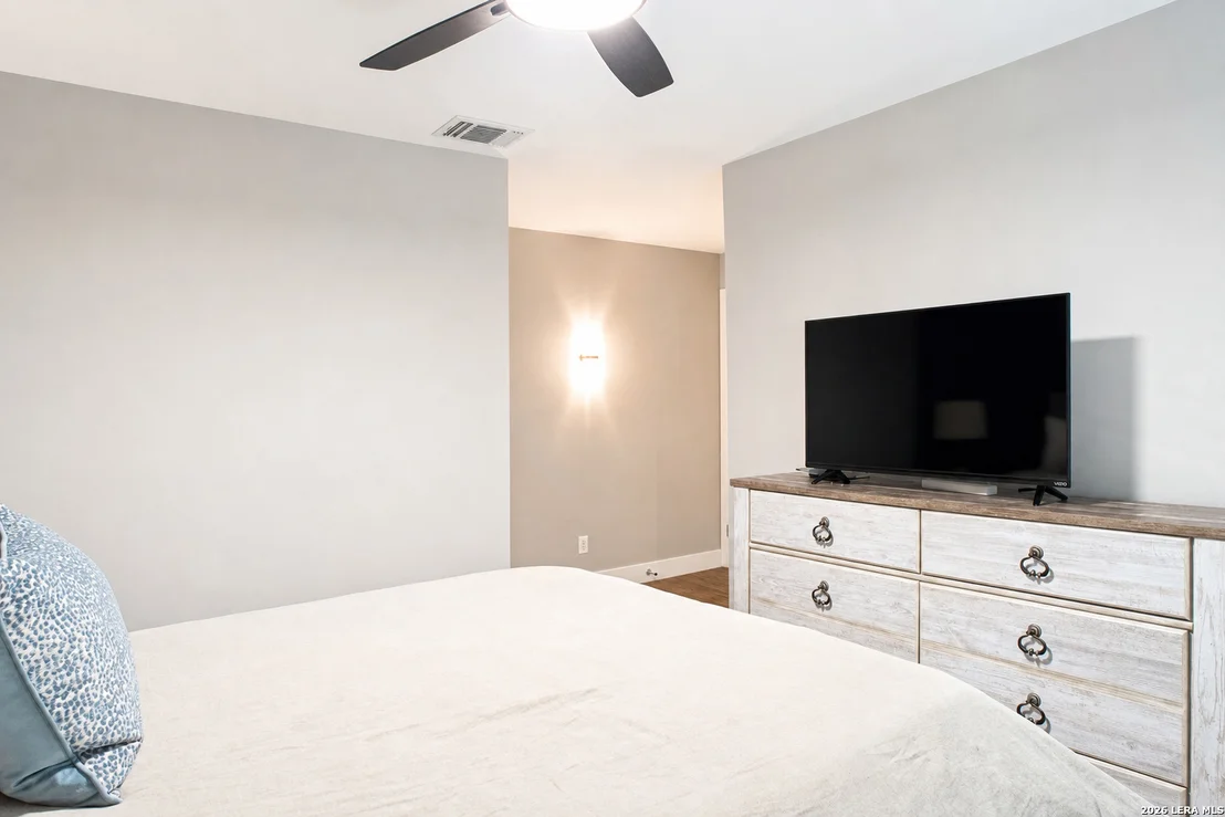 Photo of 811 N Buchanan