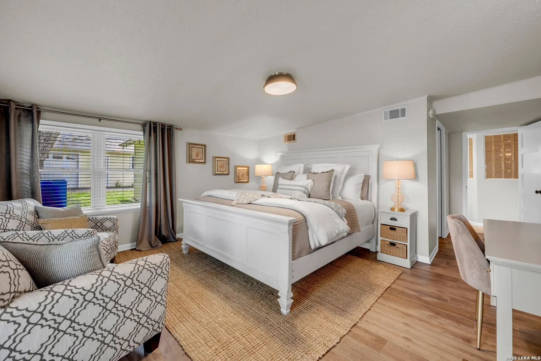 Photo of 301 Riverside Drive