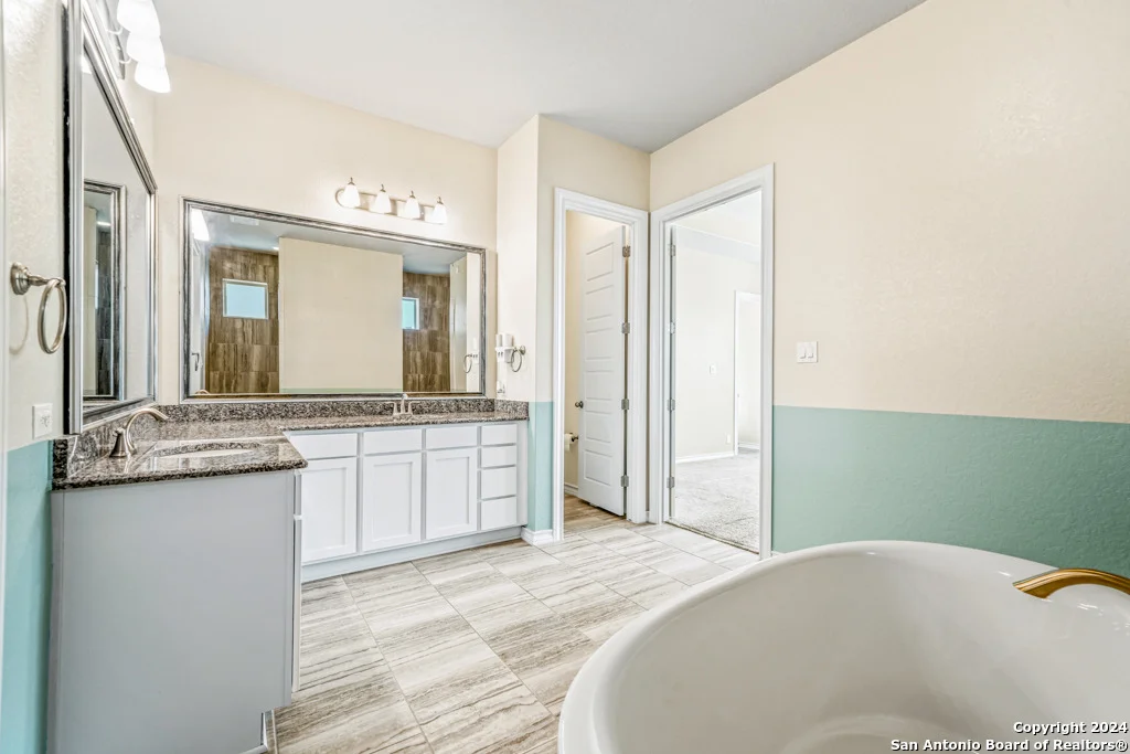 Photo of 1507 NICHOLAS CV