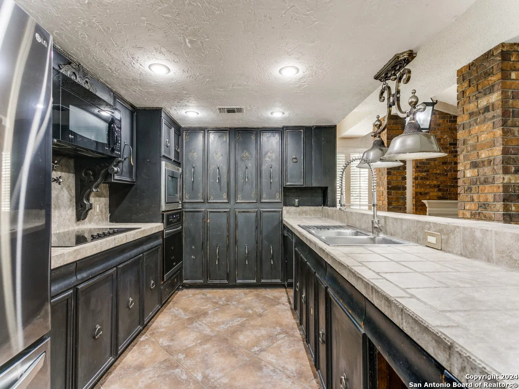 Photo of 10111 iron oak