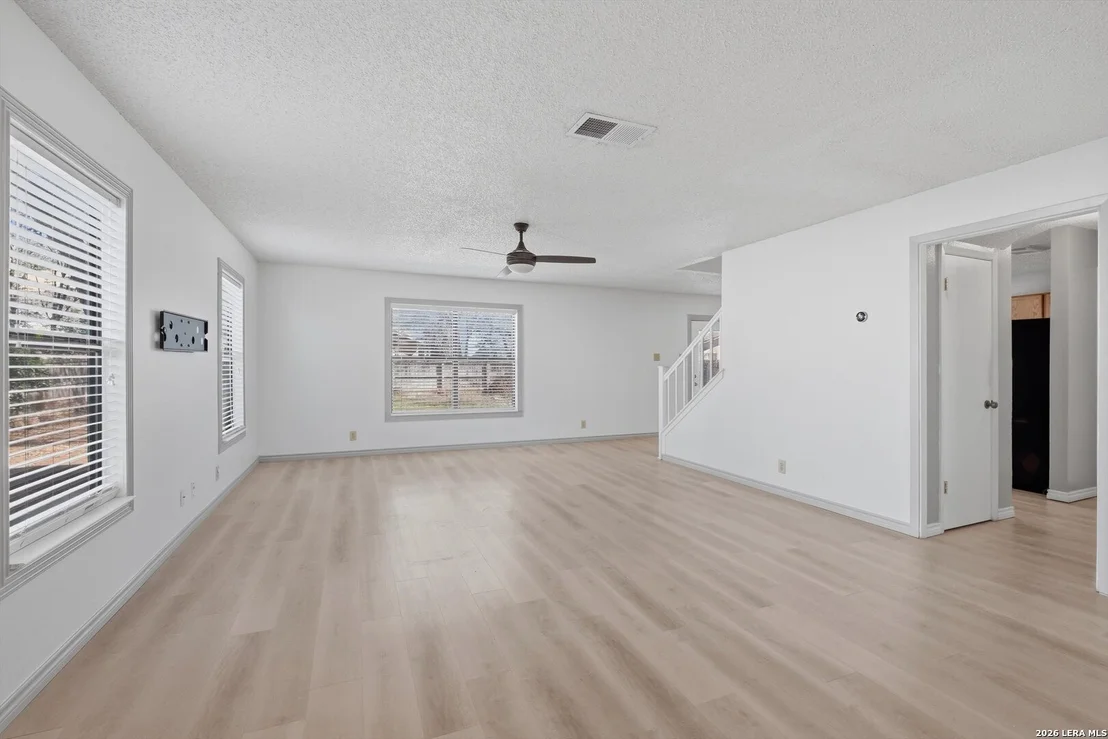 Photo of 9015 Mansfield