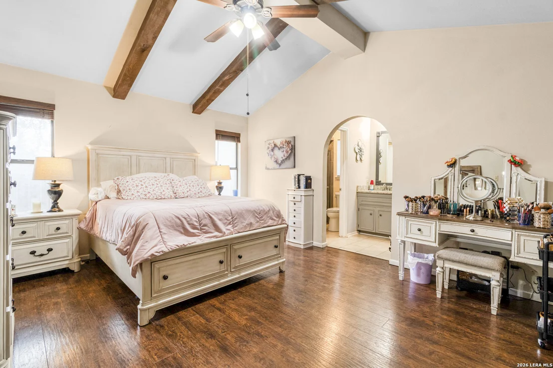 Photo of 1406 BUTTON LN