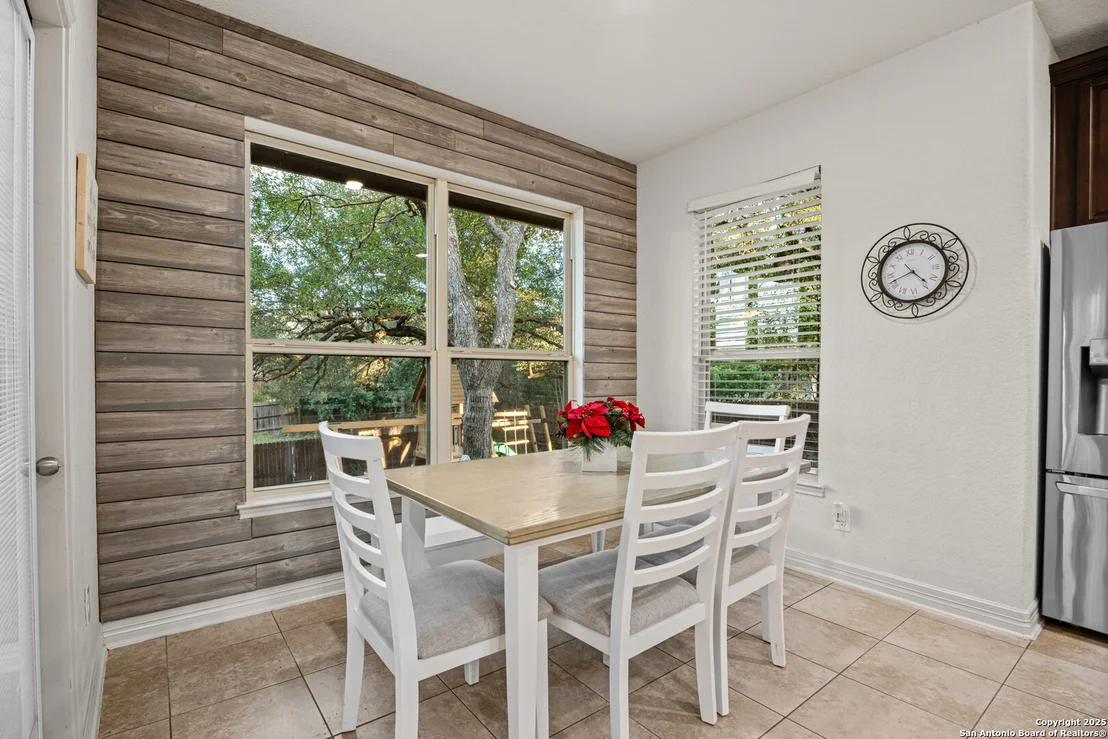 Photo of 1706 Nightshade