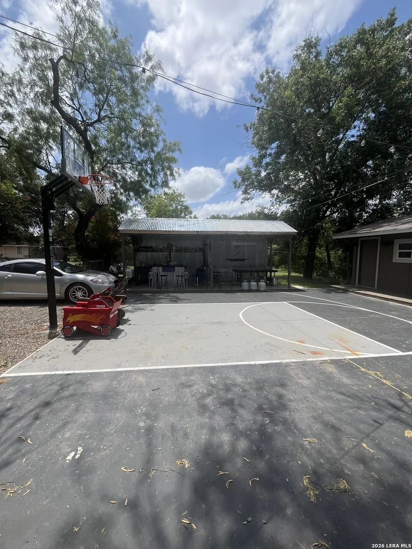 Photo of 6443 ELMER BLVD