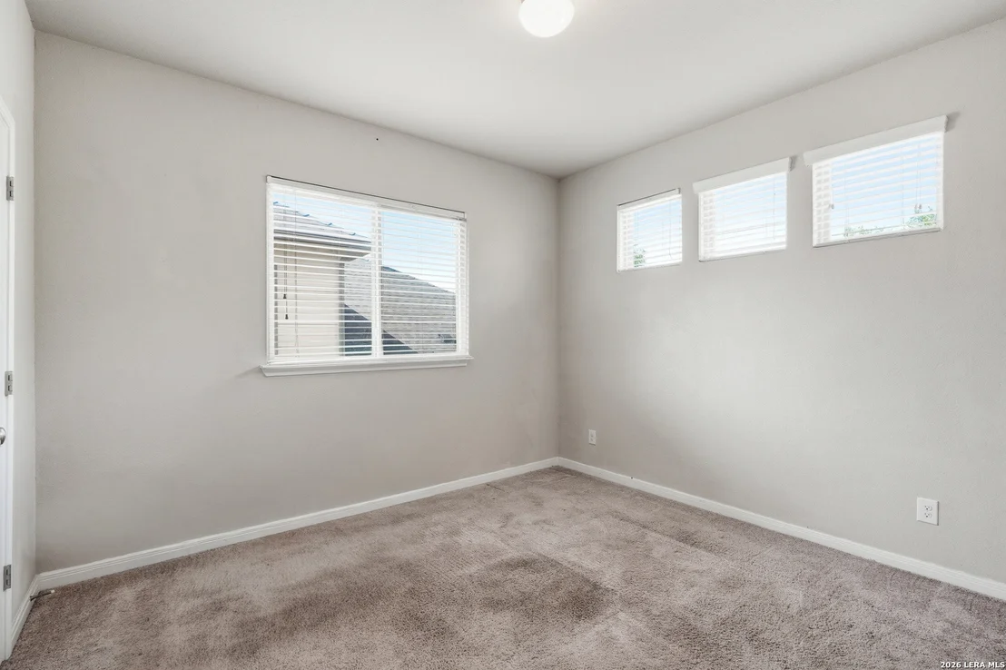 Photo of 21106 Capri Oaks