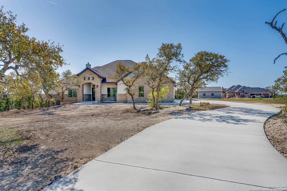 Photo of 921 ESCADA