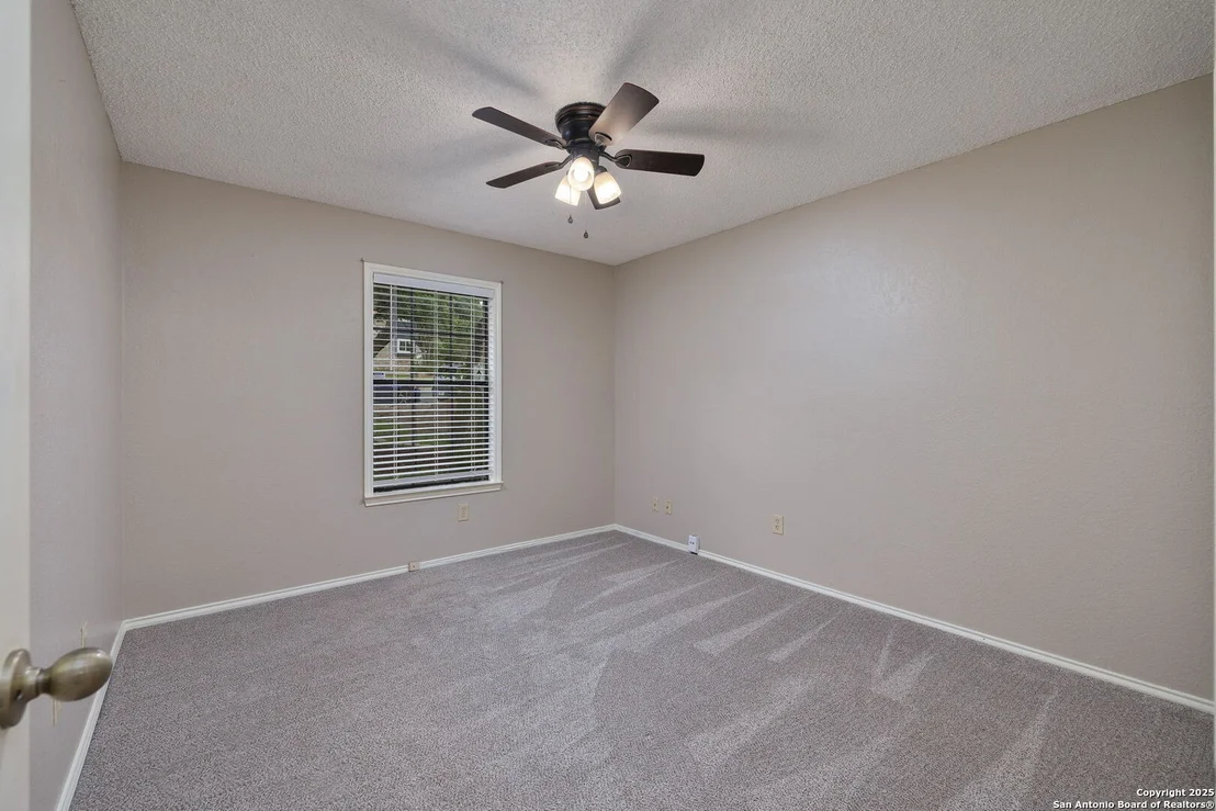 Photo of 9231 Saint Ives