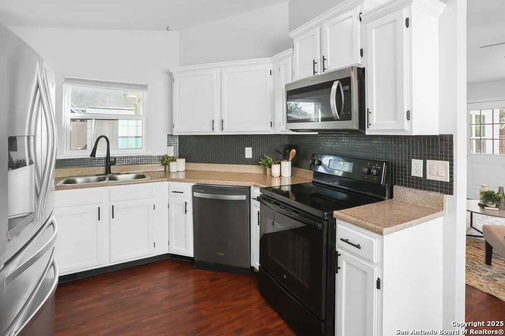 Photo of 2827 Cherry Field