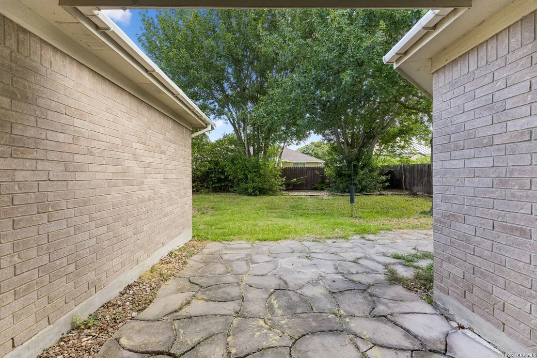 Photo of 2148 Stonehaven