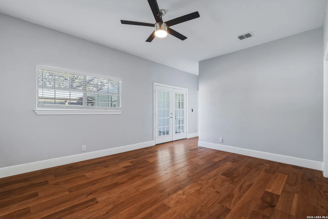 Photo of 825 Eventide