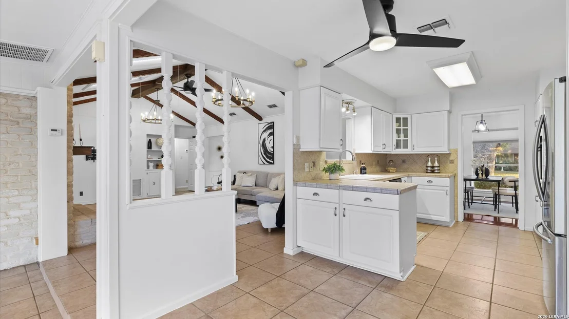Photo of 425 Crestwind