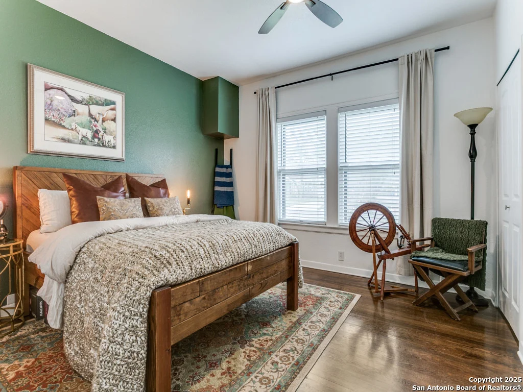 Photo of 223 Thorain