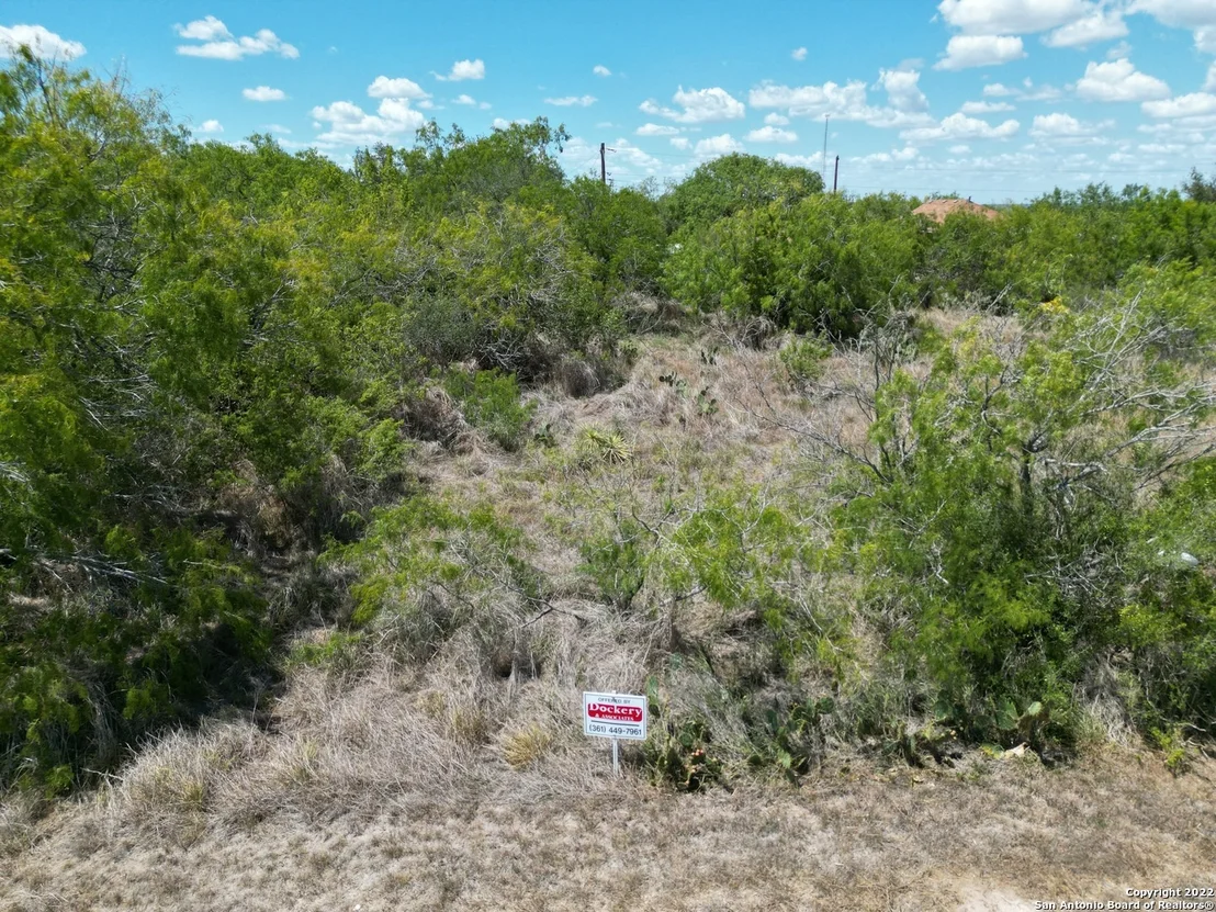 Photo of 143 Tomahawk Dr