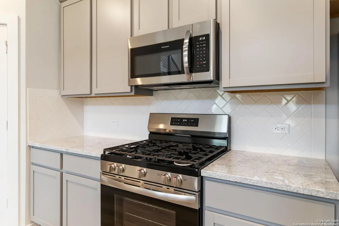 Photo of 15018 Homing Meadow