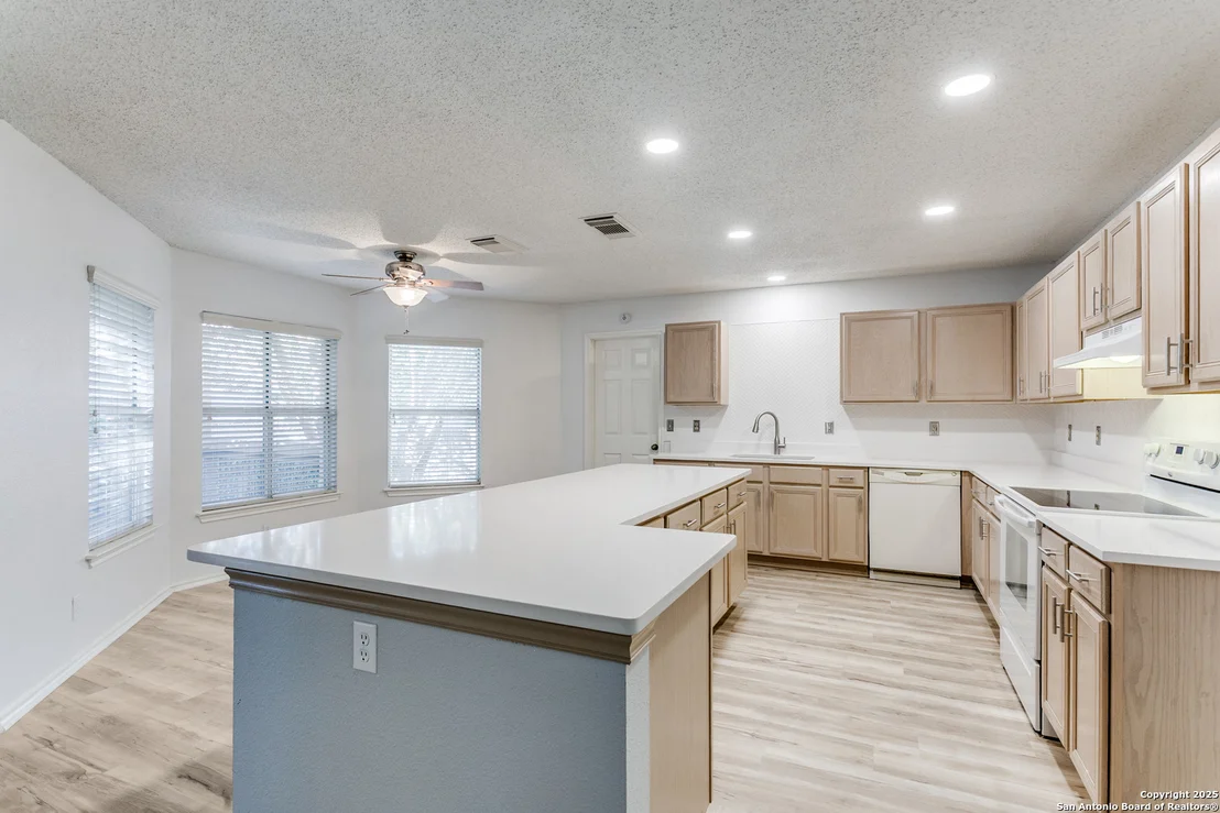 Photo of 2814 Redrock Trl