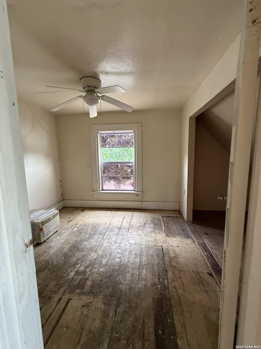 Photo of 210 Chicago Blvd