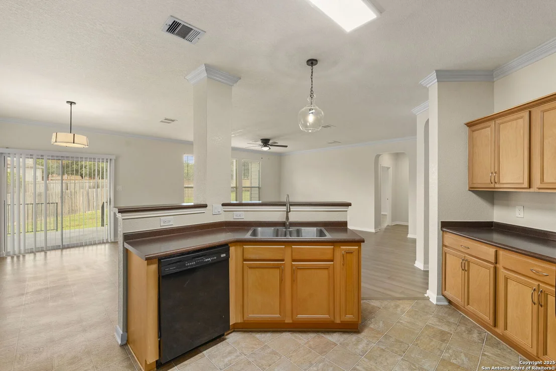 Photo of 213 Springtree Parkway