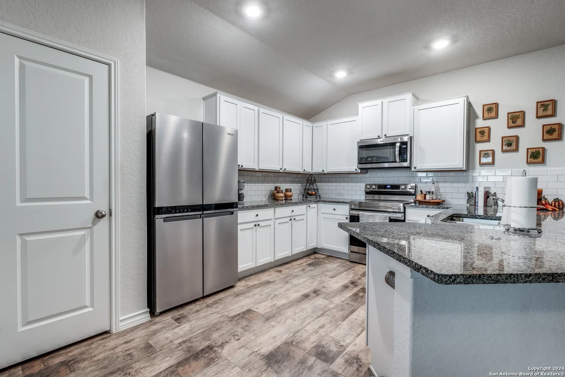 Photo of 605 Great Plains