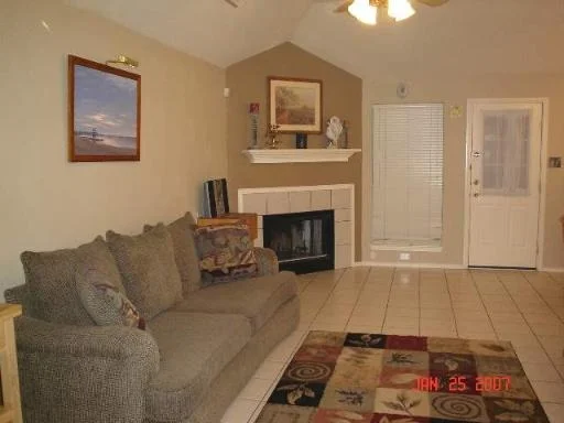 Photo of 817 DIMROCK