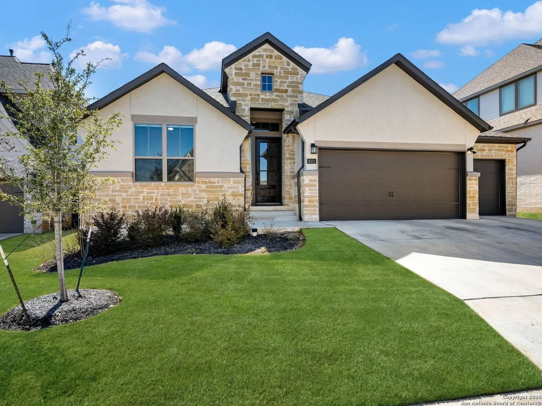 Photo of 9032 Beacon Ridge