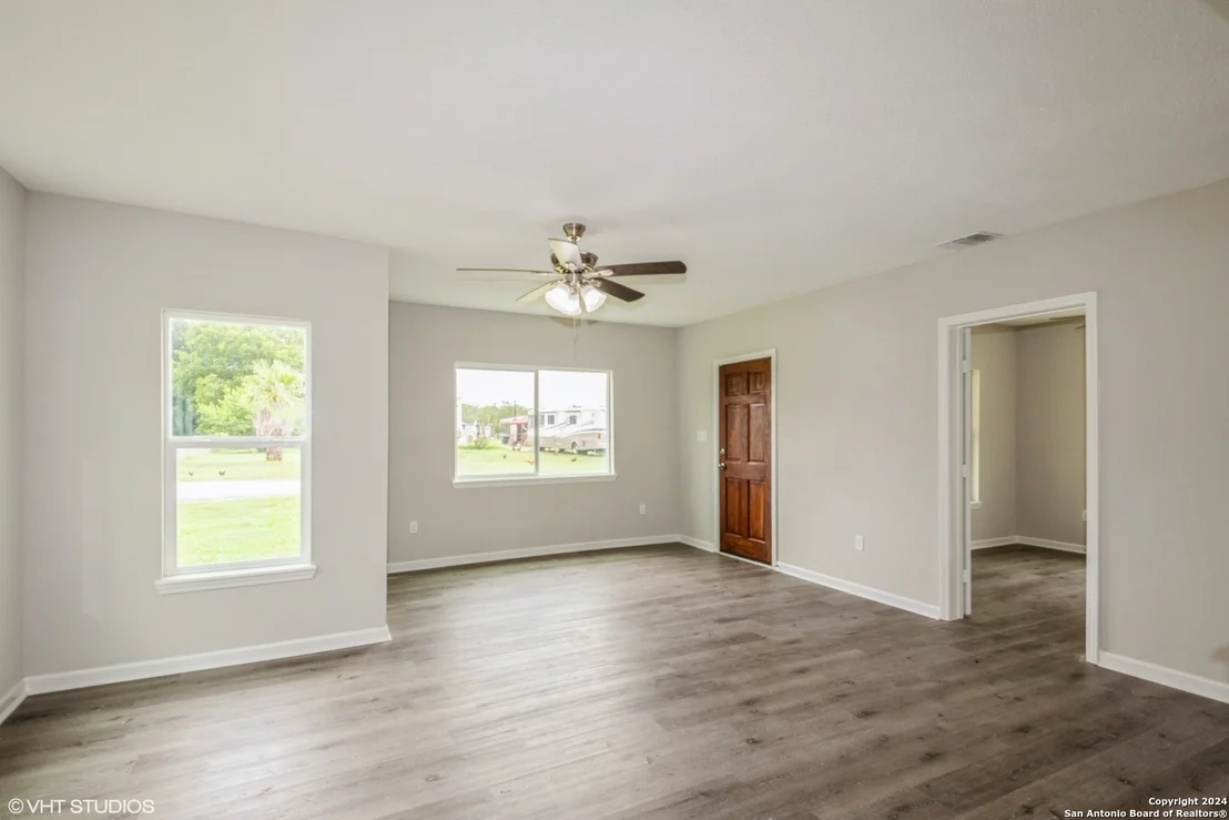 Photo of 100 NW 3RD ST