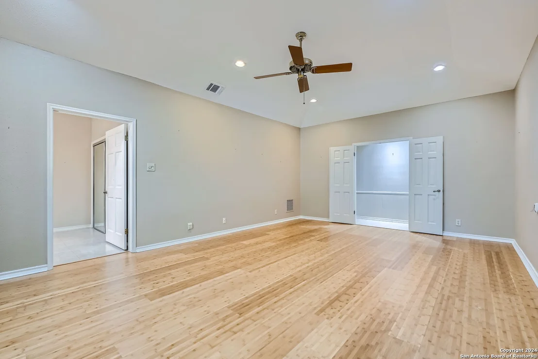 Photo of 227 Bluff Hollow
