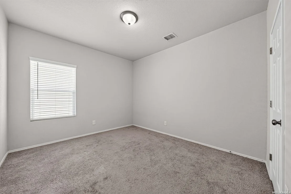 Photo of 3239 Farm Oak