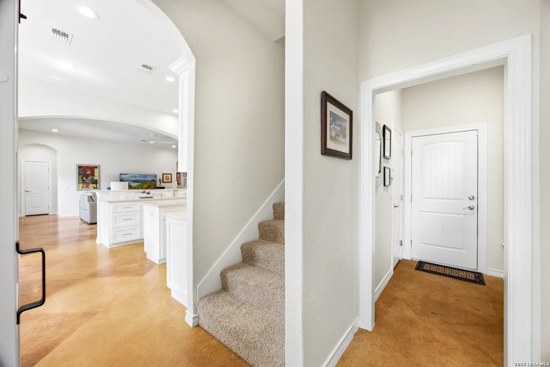 Photo of 541 Saxet Trail