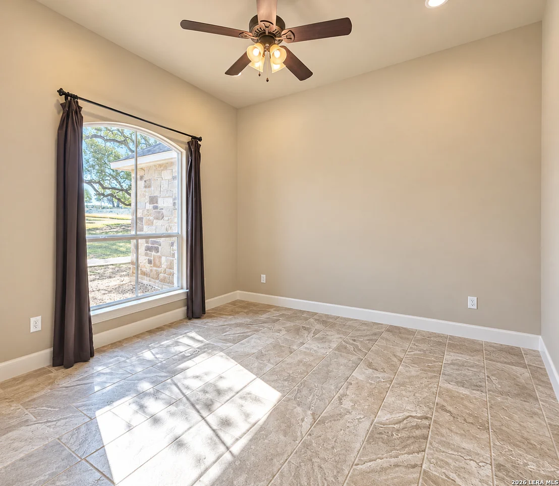 Photo of 113 HOSKINS TRL