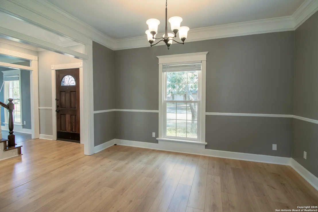 Photo of 7629 Stony Brook Dr