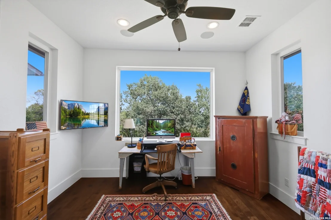 Photo of 10033 KENDALL CYN