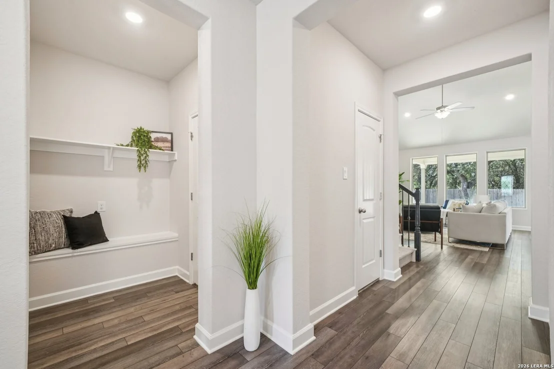 Photo of 16235 Athens