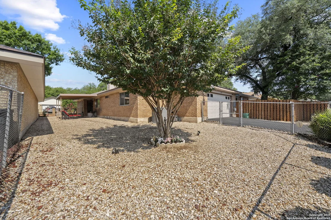 Photo of 1008 Robert Derrick Dr.
