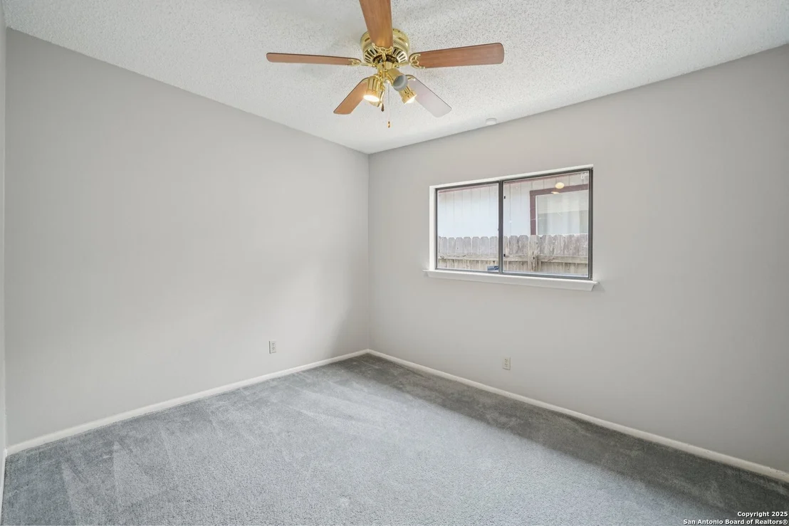 Photo of 8343 Bent Meadow
