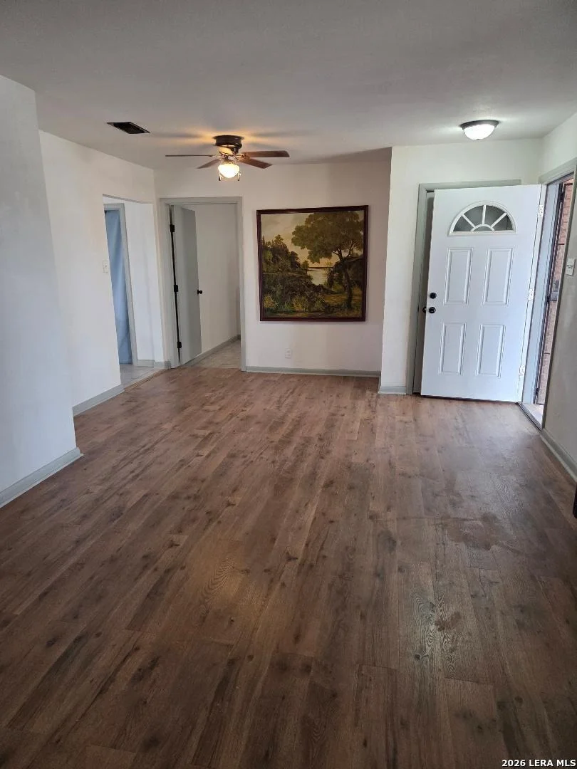 Photo of 310 Williamsburg
