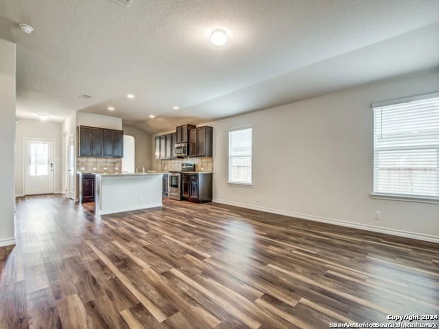 Photo of 128 Grand Rapids