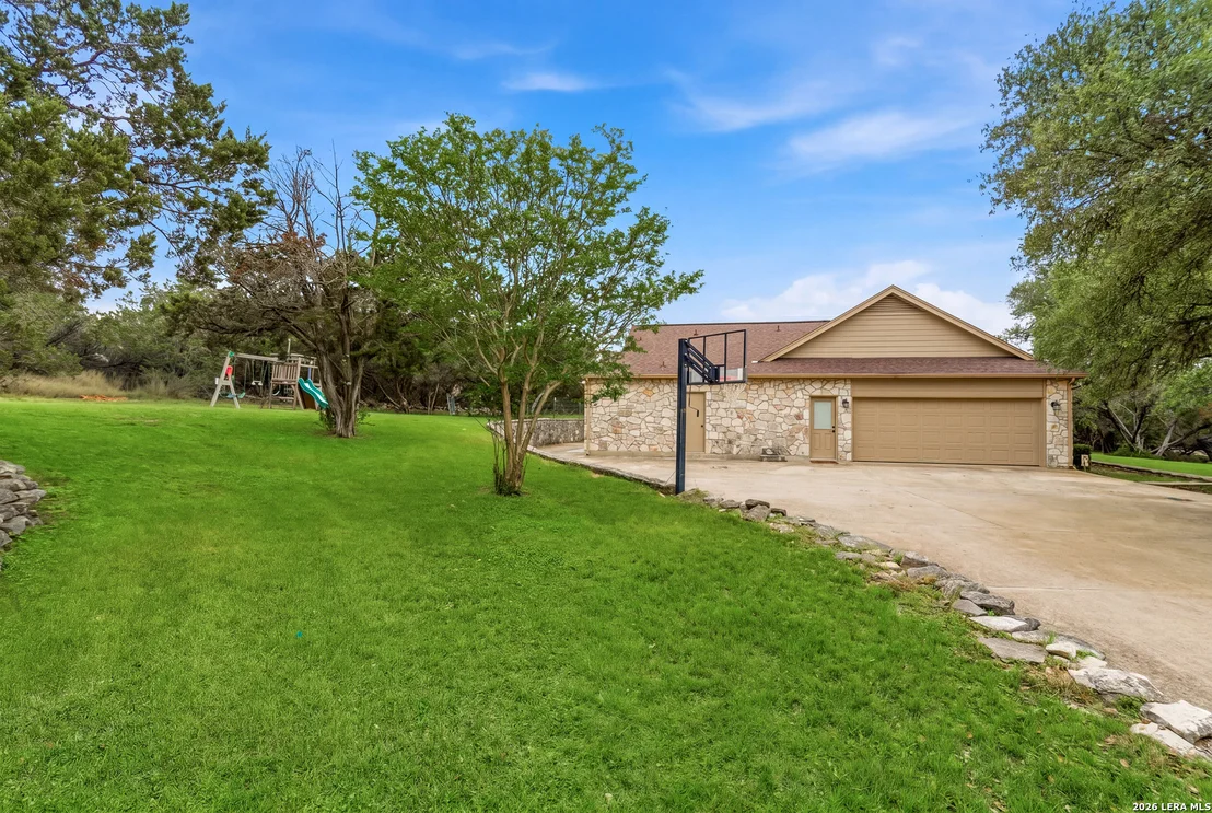Photo of 180 Saur Rd