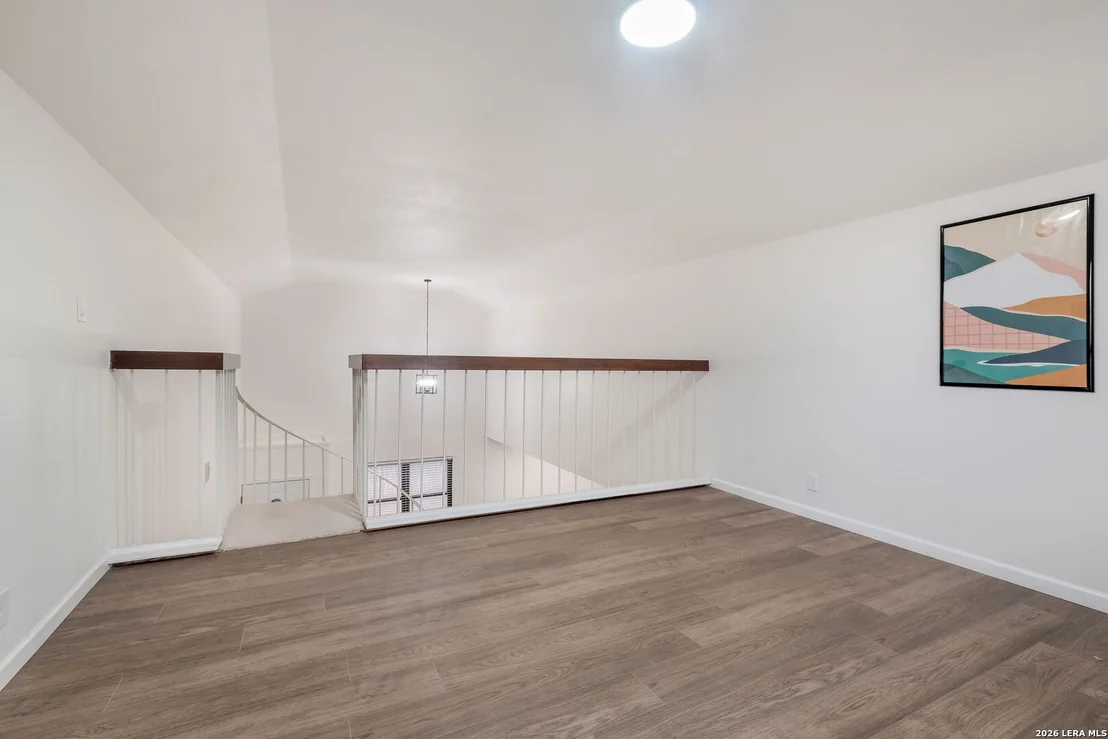 Photo of 5438 Maple Vista