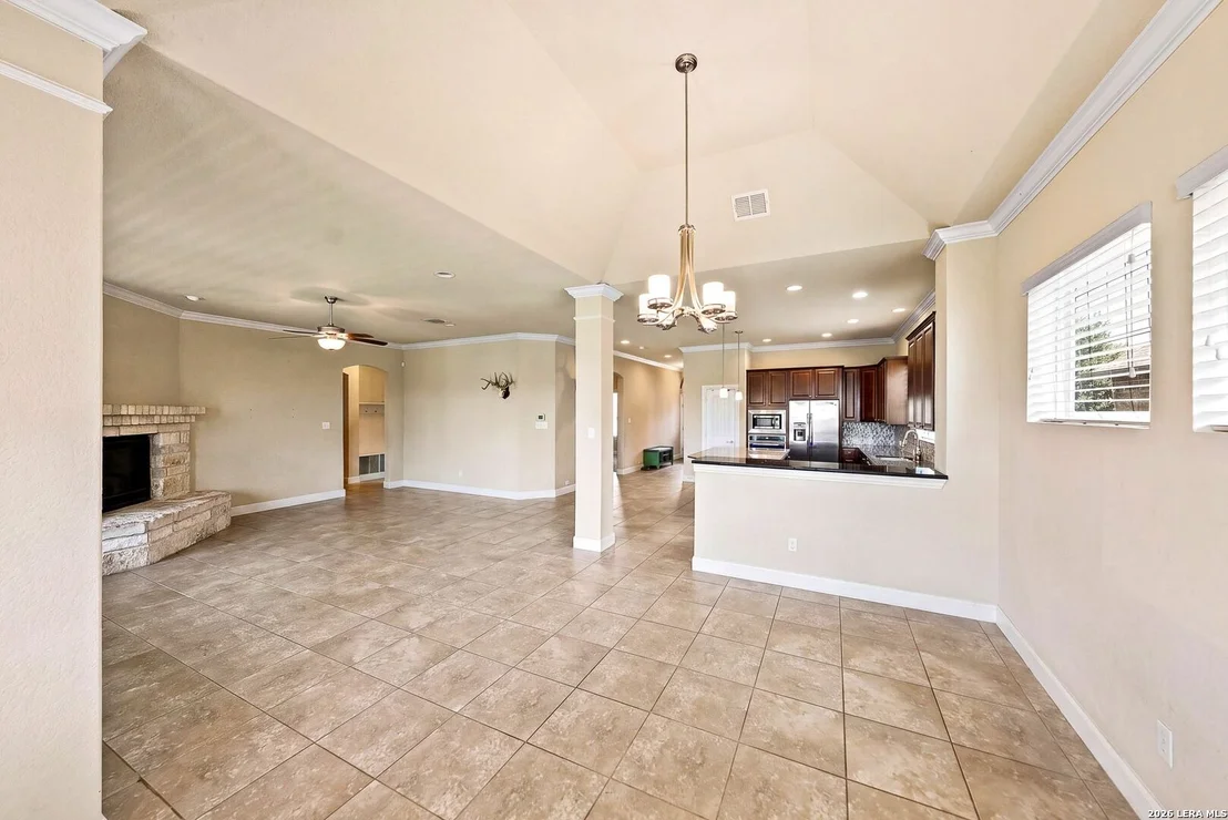 Photo of 11812 Field Bend