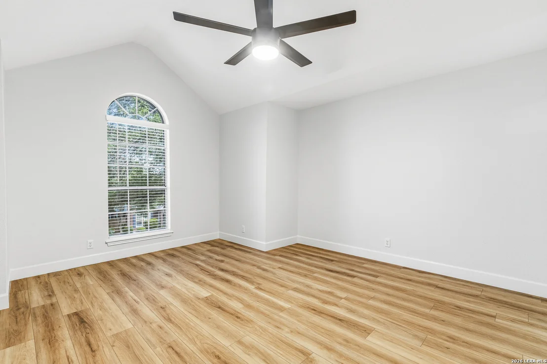 Photo of 706 Arch Stone