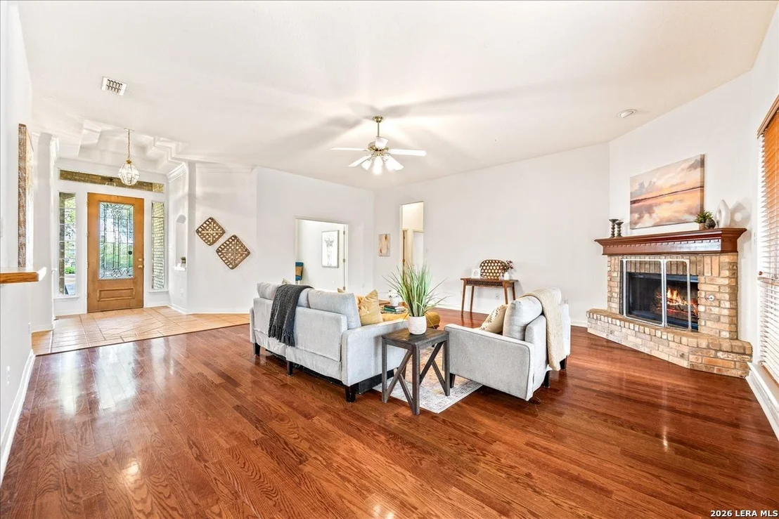 Photo of 4602 Scenic Cir