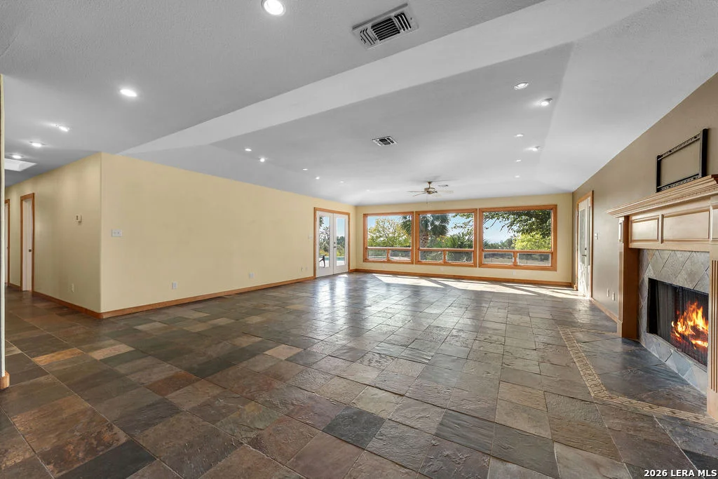 Photo of 309 Burney