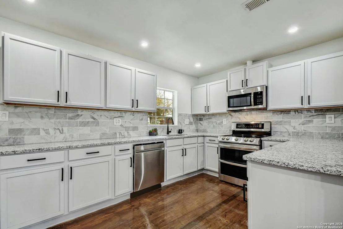 Photo of 315 Latch Drive