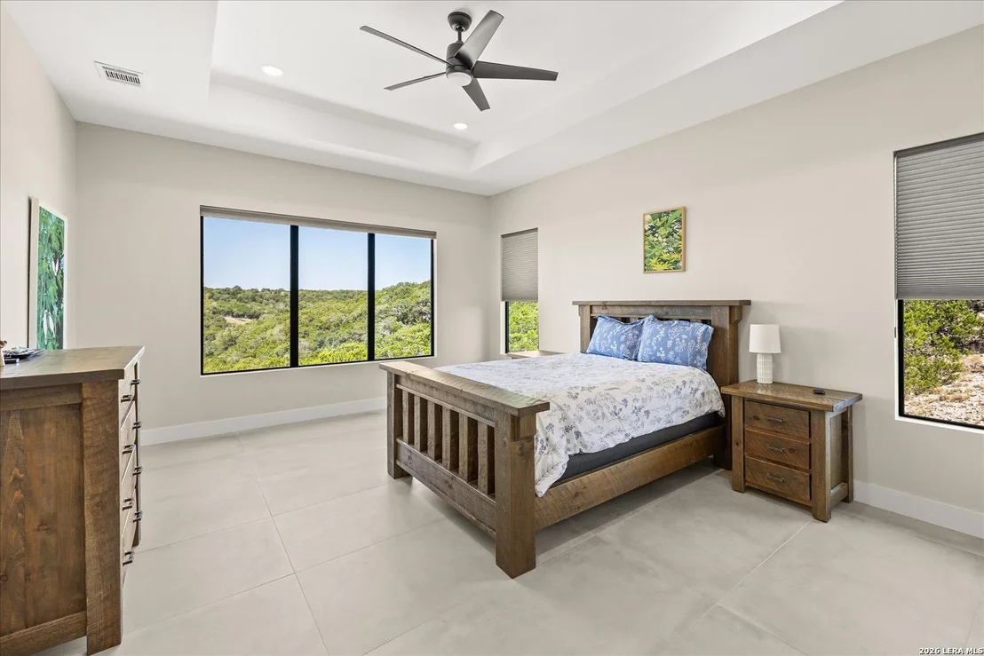 Photo of 330 PRESTON TRL