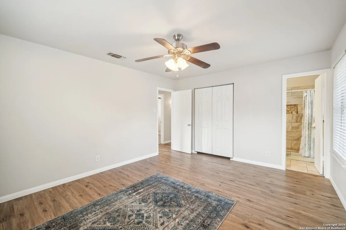 Photo of 717 MAPLE DR