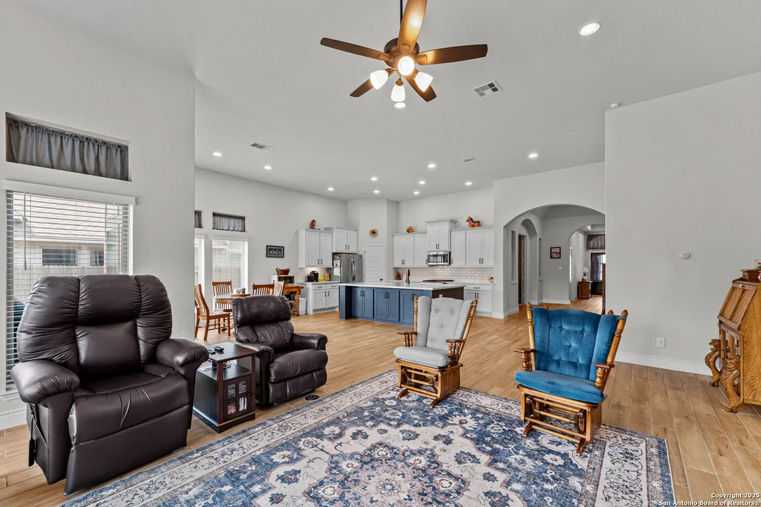 Photo of 2965 GROVE WAY