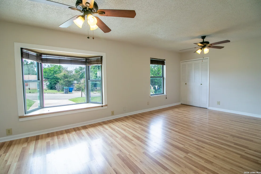 Photo of 4514 CLEAR SPRING DR