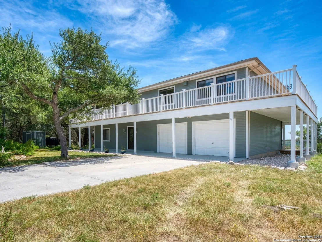 Photo of 200 Cedar Park