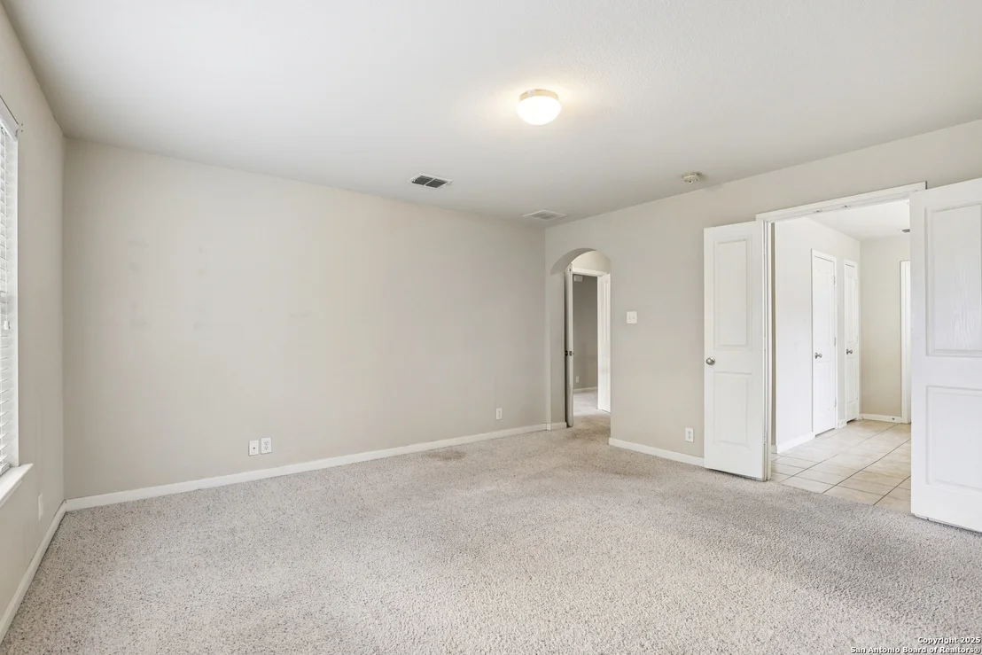 Photo of 7638 Kings Spring