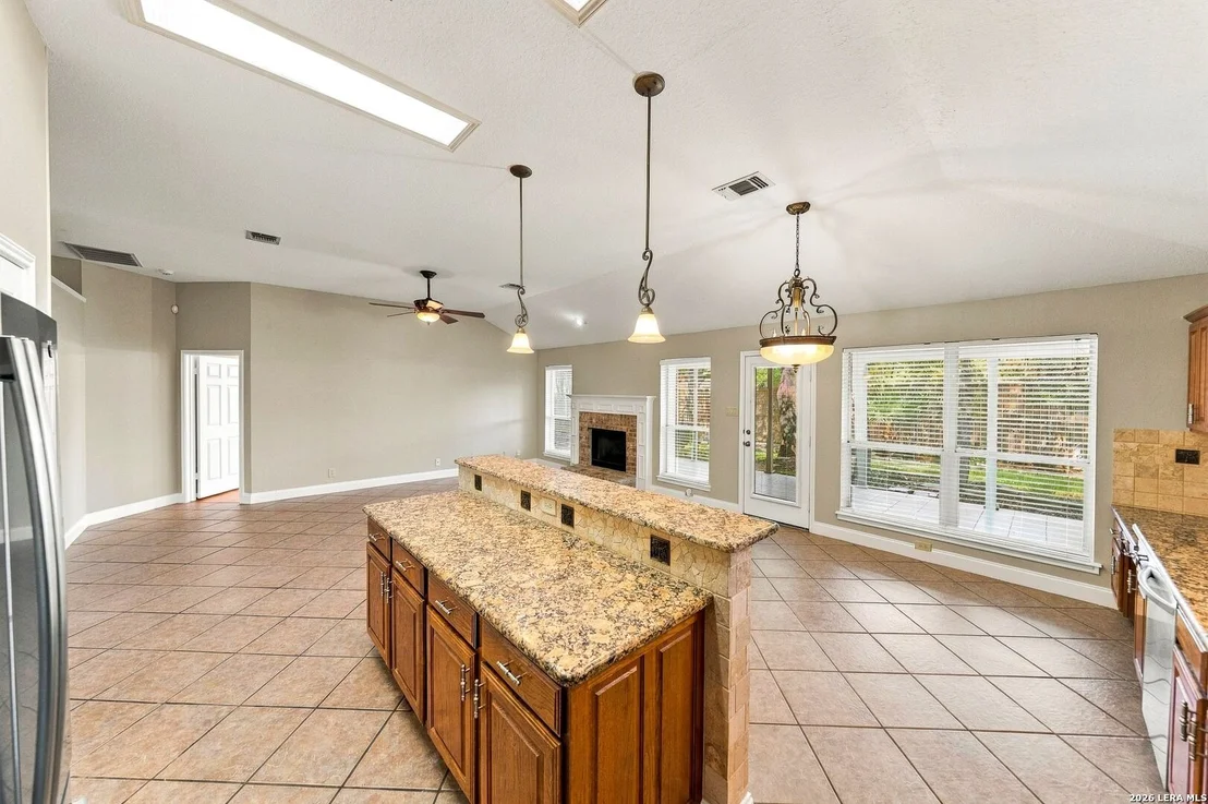 Photo of 4011 LEGEND RANCH DR